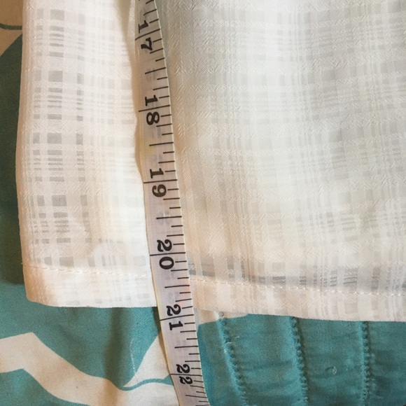 Ophelia Roe off the shoulder 3/4 sleeve white top - Picture 9 of 9